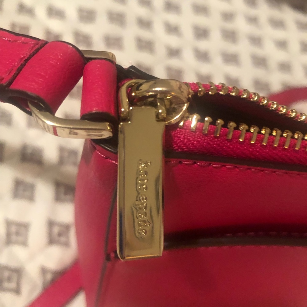 Kate Spade cross body purse - Picture 3 of 8